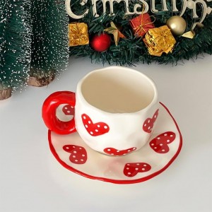 كاسة ماغ بورسلان ابيض مع صحن مرسم قلوب RC90-1 مج ماج