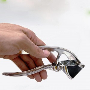 هراسة ثوم + زيتون معدن وسط