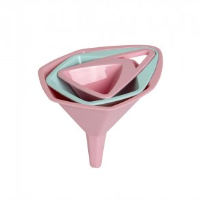 طقم محكان 3 قطع بلاستيك ملون مع علاقة