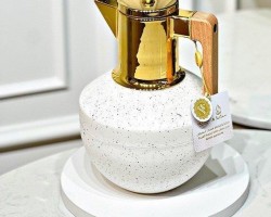 ثيرموس قهوة 1لتر بطة ابيض- منقط  عنق ذهبي/420