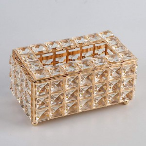 علبة محارم سترص ذهبية