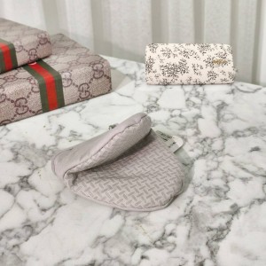 مساكة كف ساخن للاصابع - قبضة قماش مع حبيبات سيليكون للصواني