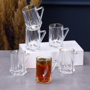 طقم كاسات شاي محزز ذهبي يد مثلث 12 كاسة