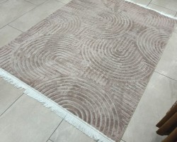 سجاد بوهيمي 130 × 180 سادة حرير بصمة نافر ارضية لاصق - بيج