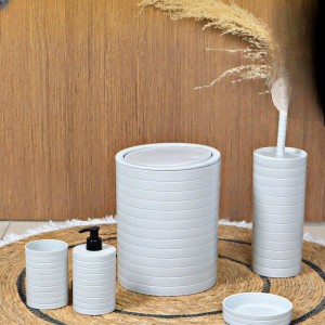 طقم حمام مدور 5 قطع بلاستك بيج - ابيض - اسود