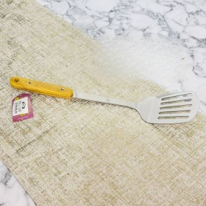 مغرفة / مجراد برغر محزز ستانلس يد خشب 27 سم