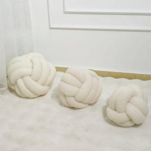 طابة مجدول جدلة مصوف لون افوايت سكري قطر 15 سم AF085-1 طابة مجدول جدلة مصوف لون افوايت سكري قطر 15 سم AF085-1