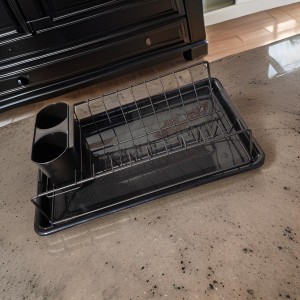 مشك صحون اسود كبير معدن طبقة واحدة مع صحن بلاستيك و حمالة معالق وسكاكين