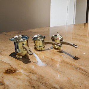 طقم غلايات قهوة ذهبي فخم ثقيل يد عظم لون خشبي مع غطاء 3 قطع