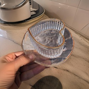 طقم صحون ضيافة صحن كيك + زبادة 12 قطعة محزز عمودي حيف ذهبي