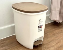 سلة مهملات دعسة بلاستك بيج مربع M41-17 29.5 × 24.5 × 32cm