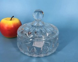مضيفة كاندي / حلويات  - سكرية زجاج مضلع بغطاء وسط قطر 12 سم