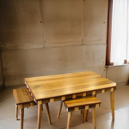 طاولة وسط خشبية مع اربعة اسكملات زان - مستطيل