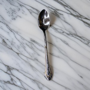 طقم معالق حجم كبير نوريستا ثقيل عدد 6 قطع طقم معالق حجم كبير نوريستا ثقيل عدد 6 قطع