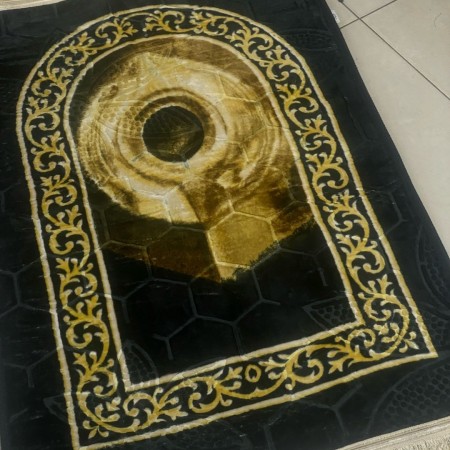 سجادة صلاة الحرم مخمل مبطن طبيه مع ارضية لاصقة / مصليه طبية سجادة صلاة الحرم مخمل مبطن طبيه مع ارضية لاصقة / مصليه طبية