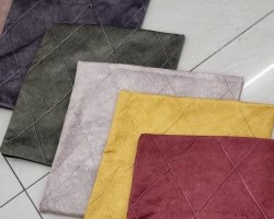 قرن مخمل سادة مبكج 45 × 45