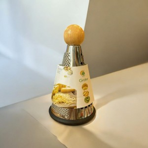 مبشرة ستانلس شكل هرم مخروط مع مقبض علوي كرة بامبو Grater