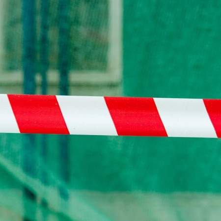 شريط تحذير احمر كبير شريط تحذير احمر كبير