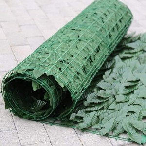 قاطع شبك بلاستيك اخضر مع ورق شجر عرض 3 م × طول 1 م قاطع شبك بلاستيك اخضر مع ورق شجر عرض 3 م × طول 1 م