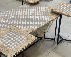 شرشف طاولة وسط + 4 وجه اسكمله مخرم معين مع ستان