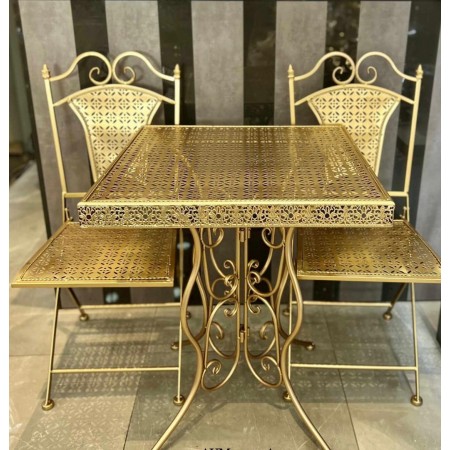 طاولة معدن نحاسي مع كرسيين فرعوني