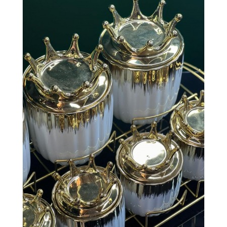 طقم سكريات بهارات 7 قطع بورسلان ابيض شكل يقطينه مع حز ذهبي وستاند 