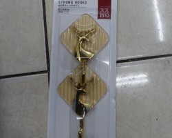 علاقات عدد 2 طبع تلزيق اكريليك شكل غزال ذهبي - فضي - شفاف علاقات عدد 2 طبع تلزيق اكريليك شكل غزال ذهبي - فضي - شفاف