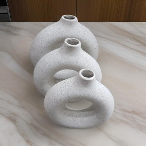 طقم تحف / مزهريات ابيض مدور دونت باونتي بورسلان 3 قطع طقم تحف / مزهريات ابيض مدور دونت باونتي بورسلان 3 قطع