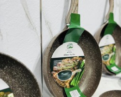 قلاية جرانيت مع يد بلاستيك مع نظام توزيع الحرارة نمرة 18 الالوان ابيض ، بيج ، اسود قلاية جرانيت مع يد بلاستيك مع نظام توزيع الحرارة نمرة 18 الالوان ابيض ، بيج ، اسود