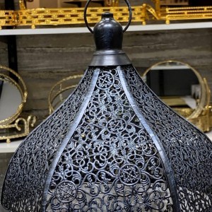 طقم فانوس معدن مع خشبي كبير اسود 90 سم قطعتين