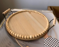 صينية خشب مدور مع حمالات معدن اسود واطار كرات صغيرة لولو 35 سم