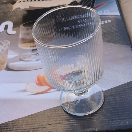 طقم كاسات عصير محزز مع قاعدة وخصر 12 قطعة