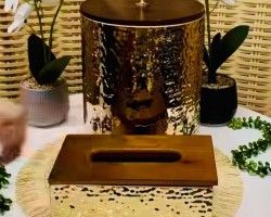 طقم سلة مهملات مع علبة محارم تنك ذهبي و غطاء خشبي