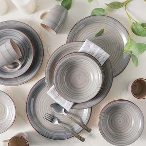 طقم صحون فخار ملون 18 قطعة Dweik #8 طقم صحون فخار ملون 18 قطعة Dweik #8