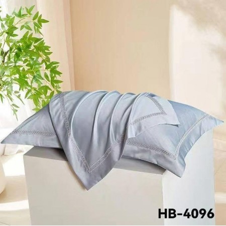 وجه مخدات ستان سادة مطرز - قطعتين وجه مخدات ستان سادة مطرز - قطعتين