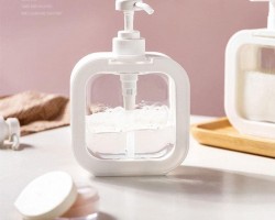مصبنة سائل مربع شفاف اطار بلاستيك MAXEL Y002