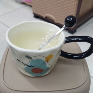 كاسة ماغ بورسلان ملون دب مع معلقة AF30-16 كاسة ماغ بورسلان ملون دب مع معلقة AF30-16