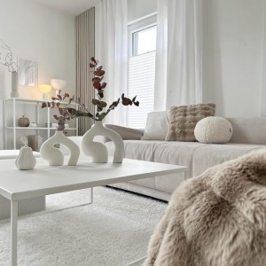 طقم تحف / مزهريات بوهيمي ابيض مايل قطعتين طقم تحف / مزهريات بوهيمي ابيض مايل قطعتين