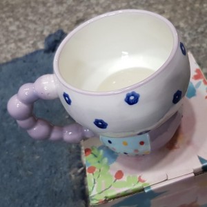 كاسة ماج بورسلان هاند ميد شكل قلب مع صحن نهدي مرسم ازرقRC6/40 كاسة ماج بورسلان هاند ميد شكل قلب مع صحن نهدي مرسم ازرقRC6/40