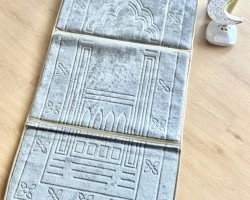 سجادة صلاة طبية مبطنة مع ركاية ظهر سجادة صلاة طبية مبطنة مع ركاية ظهر