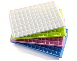 قالب ثلج بلاستيك مع غطاء شكل مربعات مع مغرفة ICE TRAY 96  