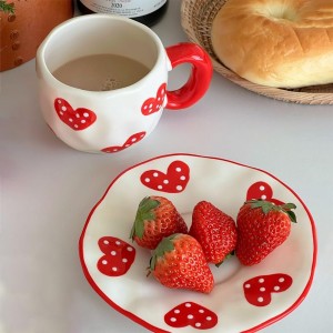 كاسة ماغ بورسلان ابيض مع صحن مرسم قلوب RC90-1 مج ماج كاسة ماغ بورسلان ابيض مع صحن مرسم قلوب RC90-1 مج ماج