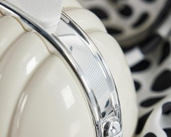 علبة بكيت محارم بلاستيك زنبرك ابيض لولو محزز ستايلش