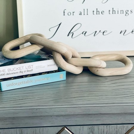 جنزير خشب ديكور لون بيج - بني فاتح طول 55 سم