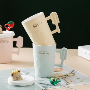 كاسة ماج بورسلان مع يد وغطاء سلكون ايس كريم RC6/16 كاسة ماج بورسلان مع يد وغطاء سلكون ايس كريم RC6/16