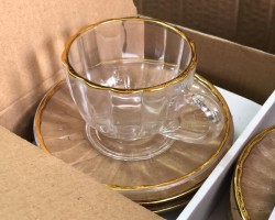 طقم كاسات شاي مع يد حز ذهبي مع استكانة 12 قطعة 6 + 6 طقم كاسات شاي مع يد حز ذهبي مع استكانة 12 قطعة 6 + 6