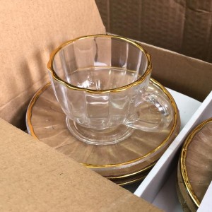 طقم كاسات شاي مع يد حز ذهبي مع استكانة 12 قطعة 6 + 6 طقم كاسات شاي مع يد حز ذهبي مع استكانة 12 قطعة 6 + 6
