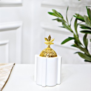 مبخرة جبص ابيض محزز غطاء قبة ذهبي ورقة 8 سم اعمدة مبخرة جبص ابيض محزز غطاء قبة ذهبي ورقة 8 سم اعمدة