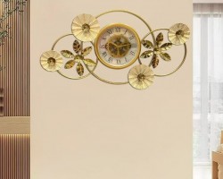 ساعة برواز انتيكا مسننات مع ورود حجم كبير ذهبي