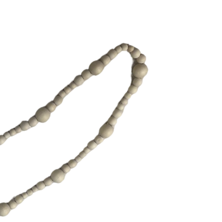 مسبحة ديكور خرز مكرميه بيج طول 2 متر وسط 